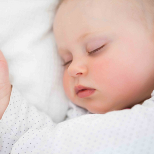Bebeklerin Uyku Düzeni Nasıl Oluşturulur?